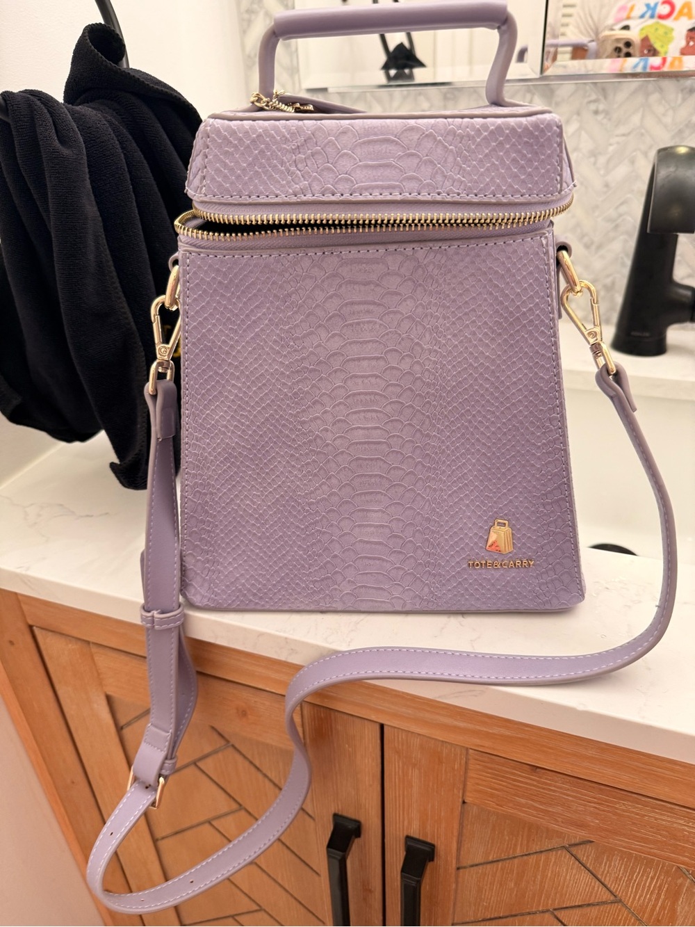 Tote & Carry Lilac Textured Crossbody Bag/backpack with Top Handle